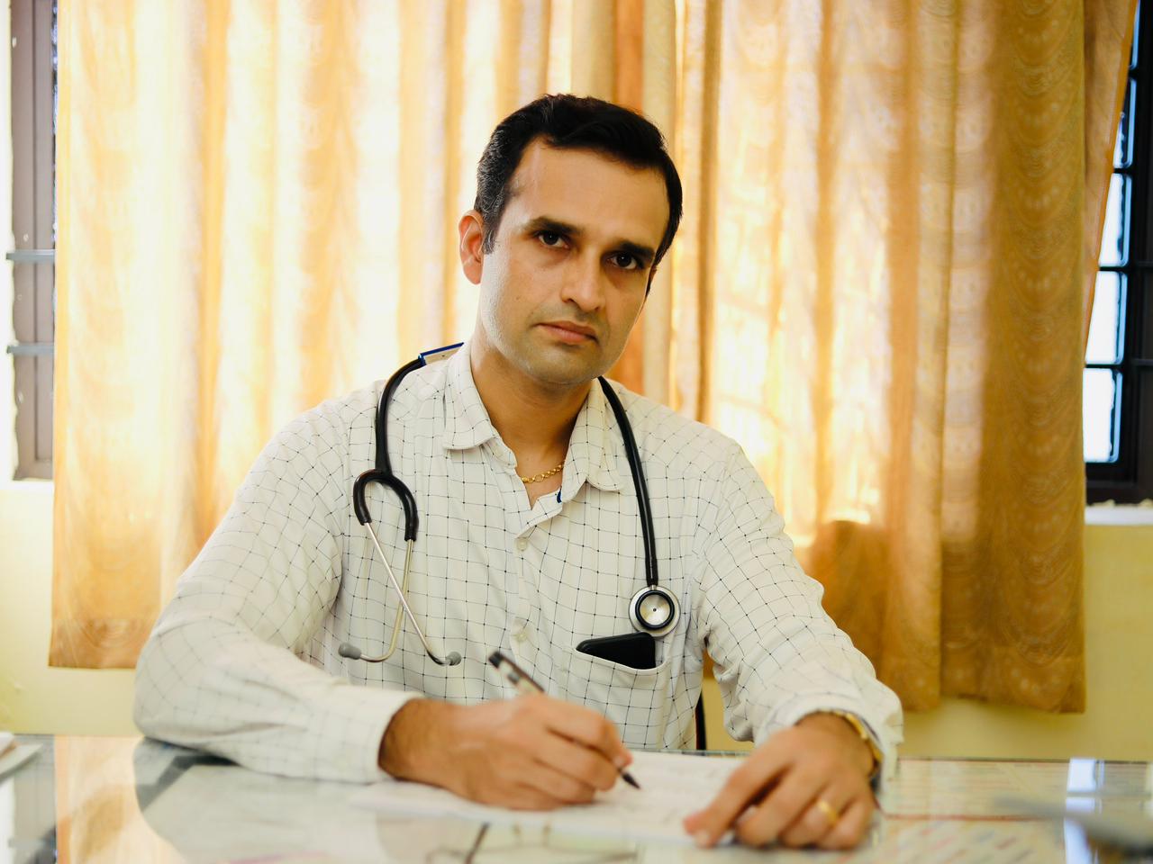 Dr. Praveen Namboodiri